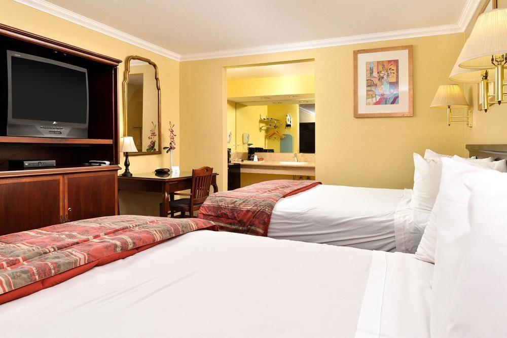 Americas Best Value Inn Pasadena Esterno foto
