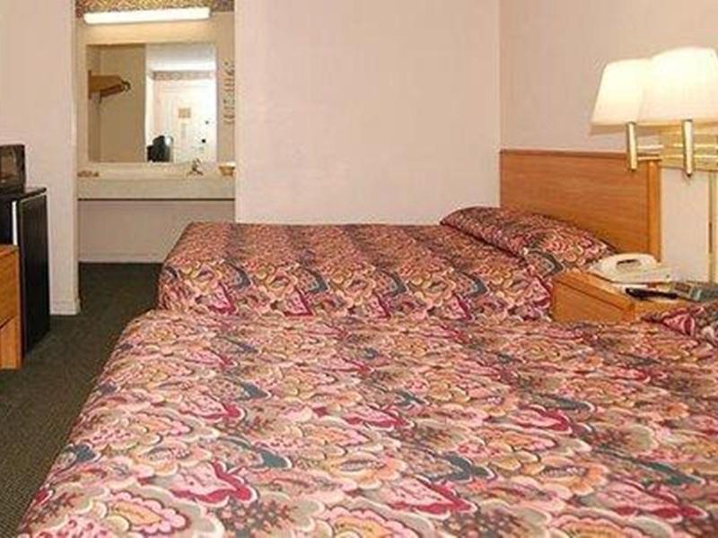 Americas Best Value Inn Pasadena Camera foto